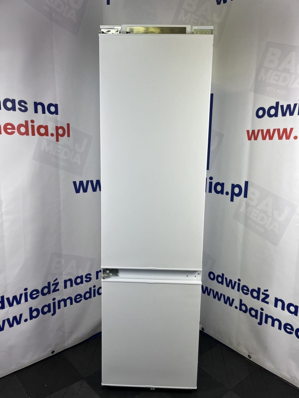08380656ab3732516b80d96bd4c06620.jpg
